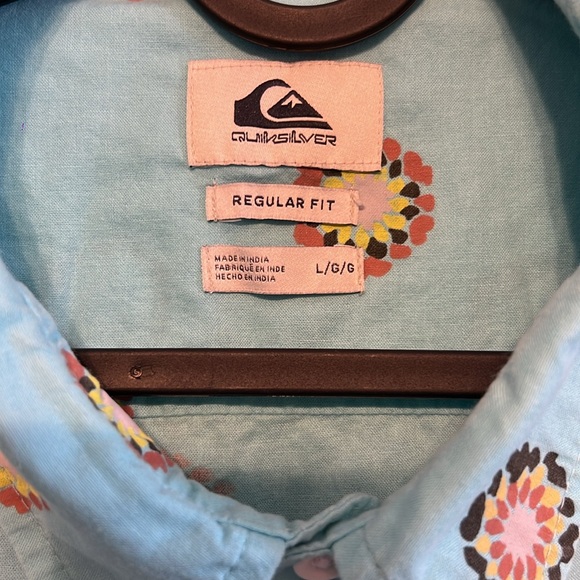 Quicksilver and Billabong long sleeve/shortsleeved button up. Size men’s large - Picture 7 of 9